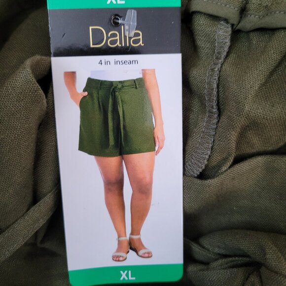 Dalia Women's Size XL Olive Linen Blend Elastic Back Waist Shorts Front Pockets - Picture 5 of 11